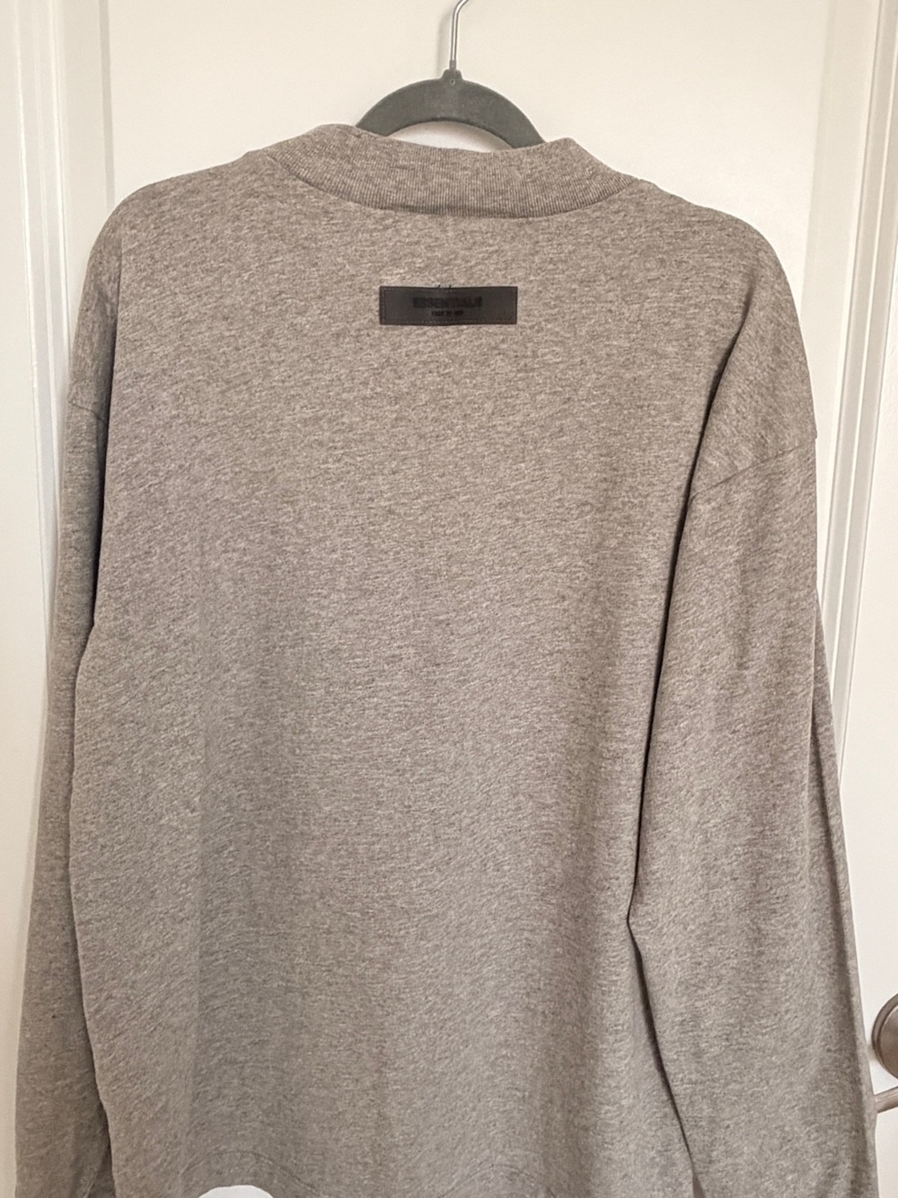 Essentials Fear of God long sleeves and joggers set - Picture 5 of 17